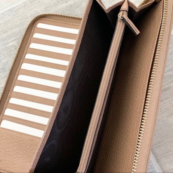 Gucci Tan Soho Organizer Wallet - Picture 8 of 11